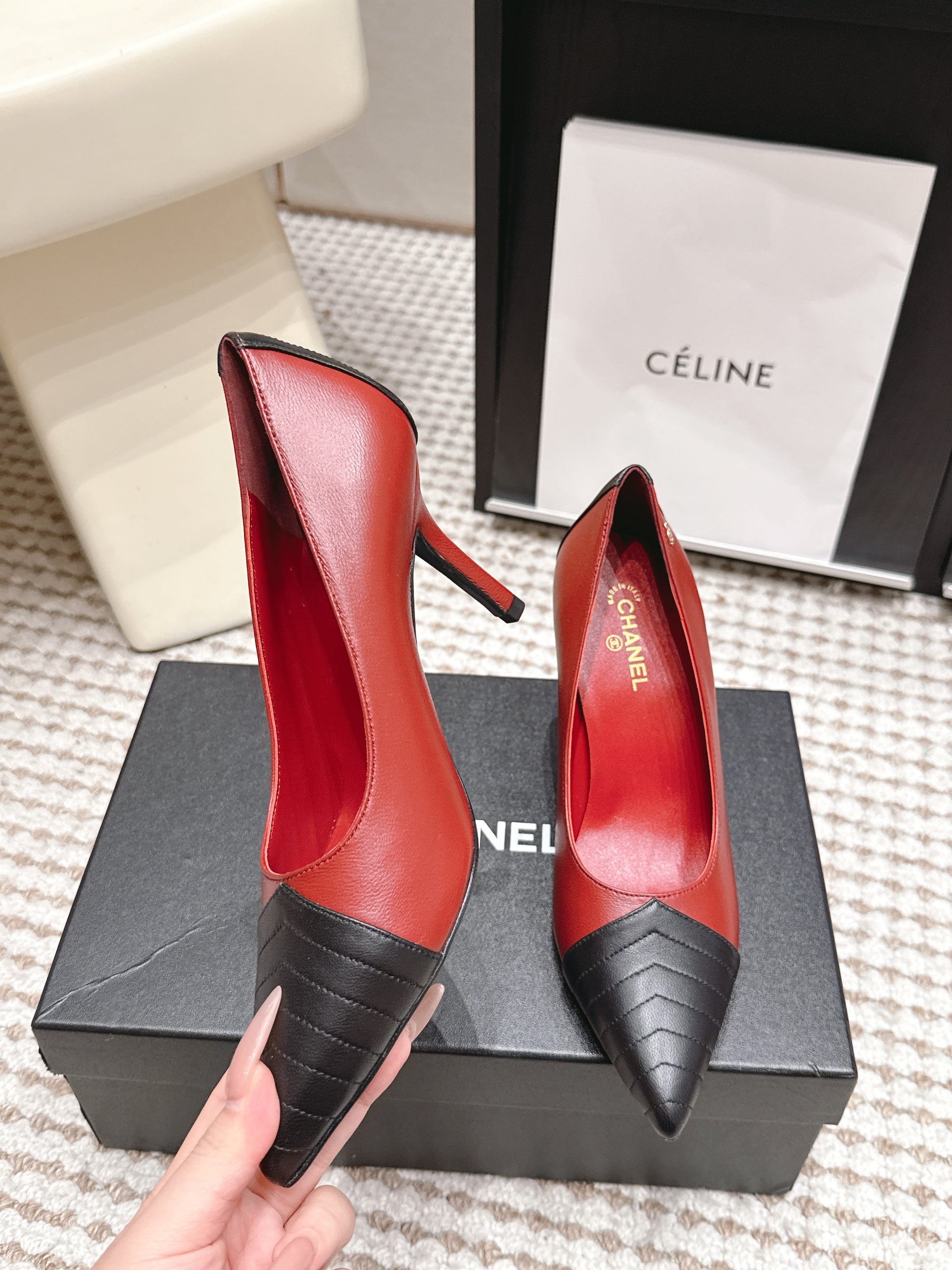 CHANEL 26S HIGH HEELS IN RED LAMBSKIN WITH BLACK CHEVRON-QUILTED TOE