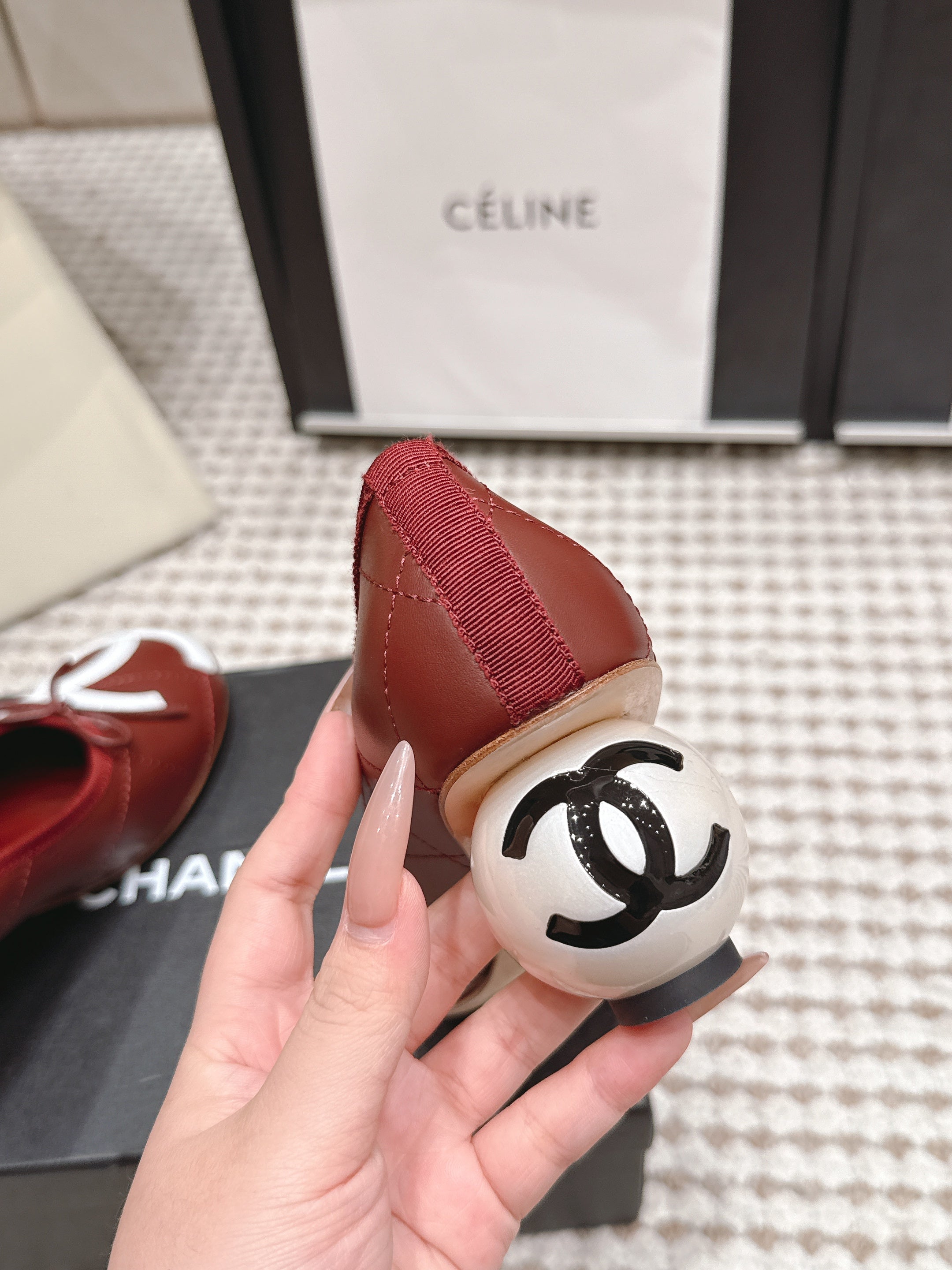 CHANEL 26S PEARL HIGH HEELS 55 MM IN DARK RED CALFSKIN WITH WHITE CC LOGO