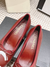CHANEL 26S PEARL HIGH HEELS 55 MM IN DARK RED CALFSKIN WITH WHITE CC LOGO