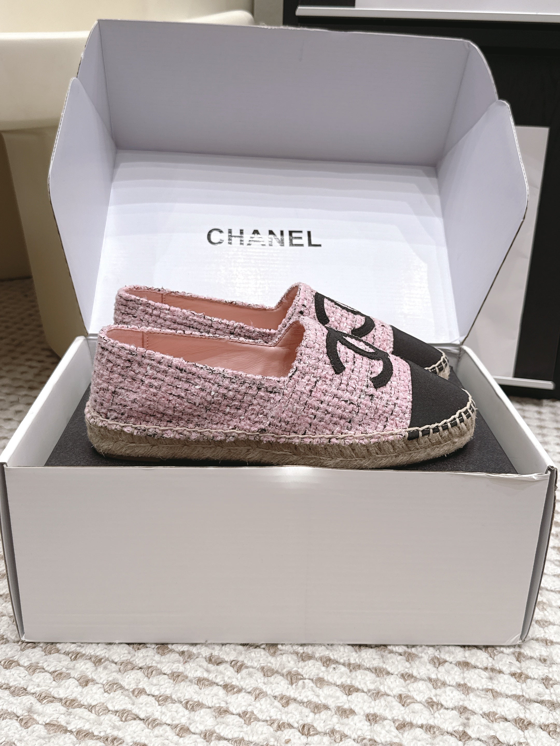 CHANEL 26S SLIP ONS IN PINK MIX BLACK TWEED AND PATENT CALFSKIN