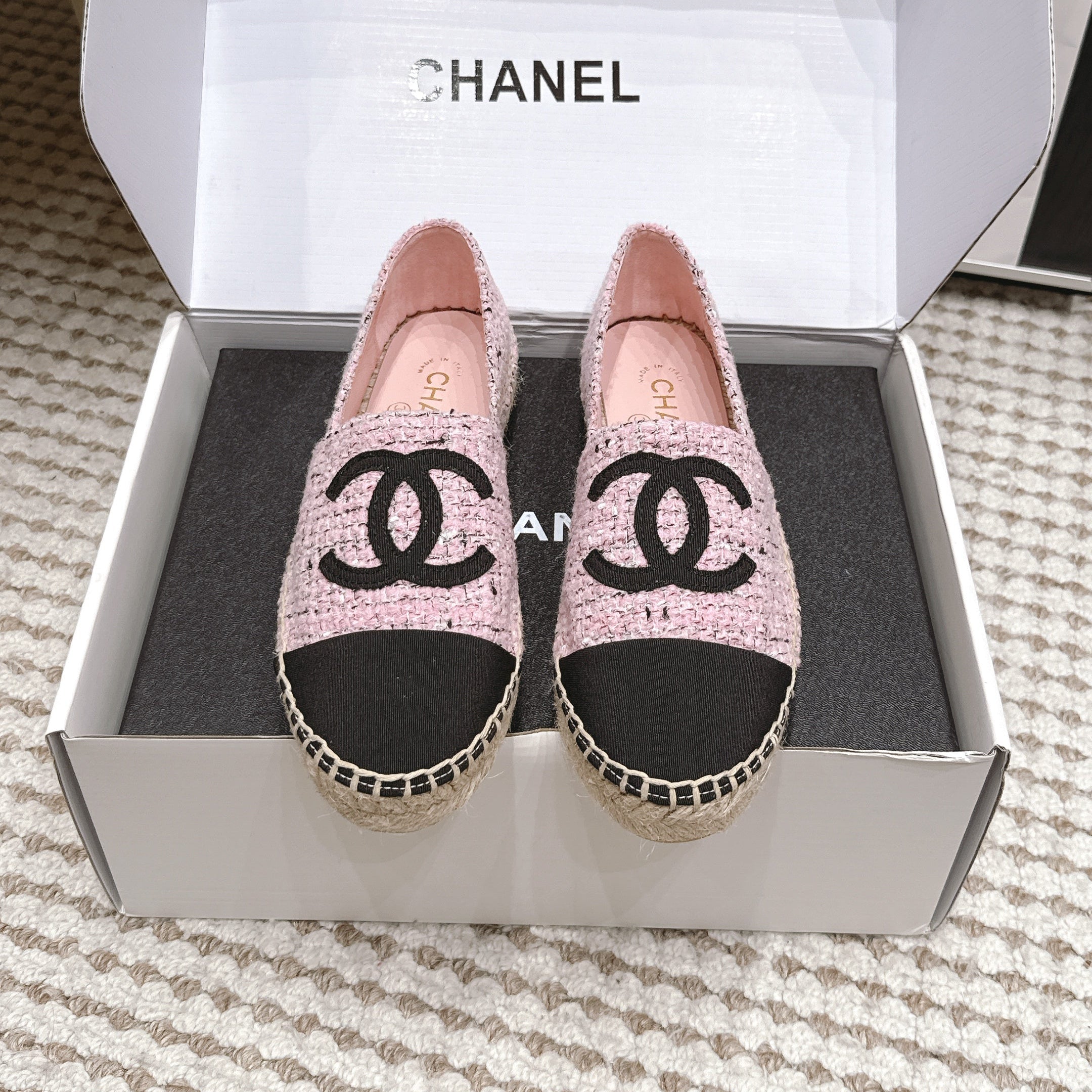 CHANEL 26S SLIP ONS IN PINK MIX BLACK TWEED AND PATENT CALFSKIN