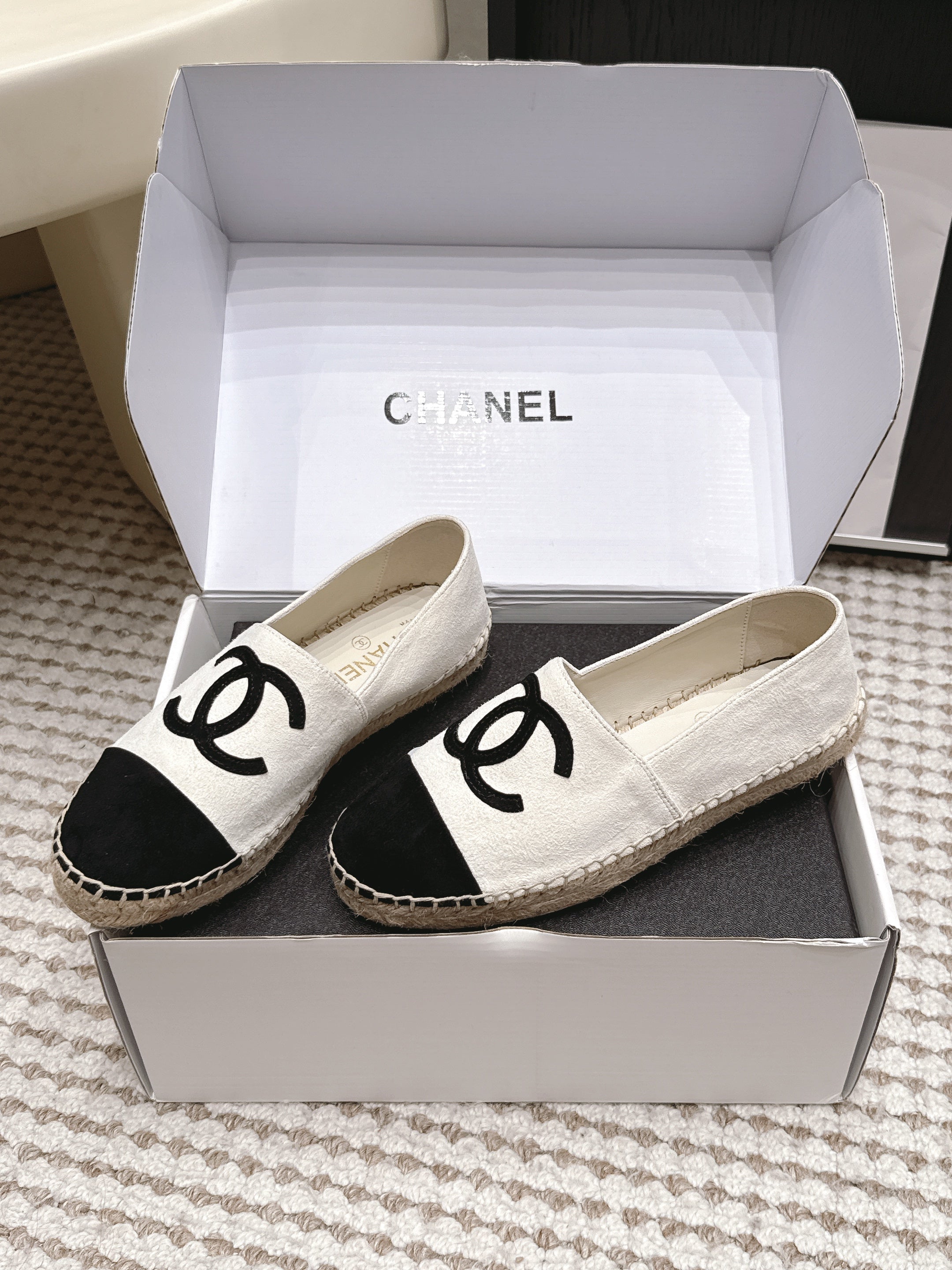 CHANEL 26S ESPADRILLE SLIP-ONS IN WHITE MIX BLACK SUEDE