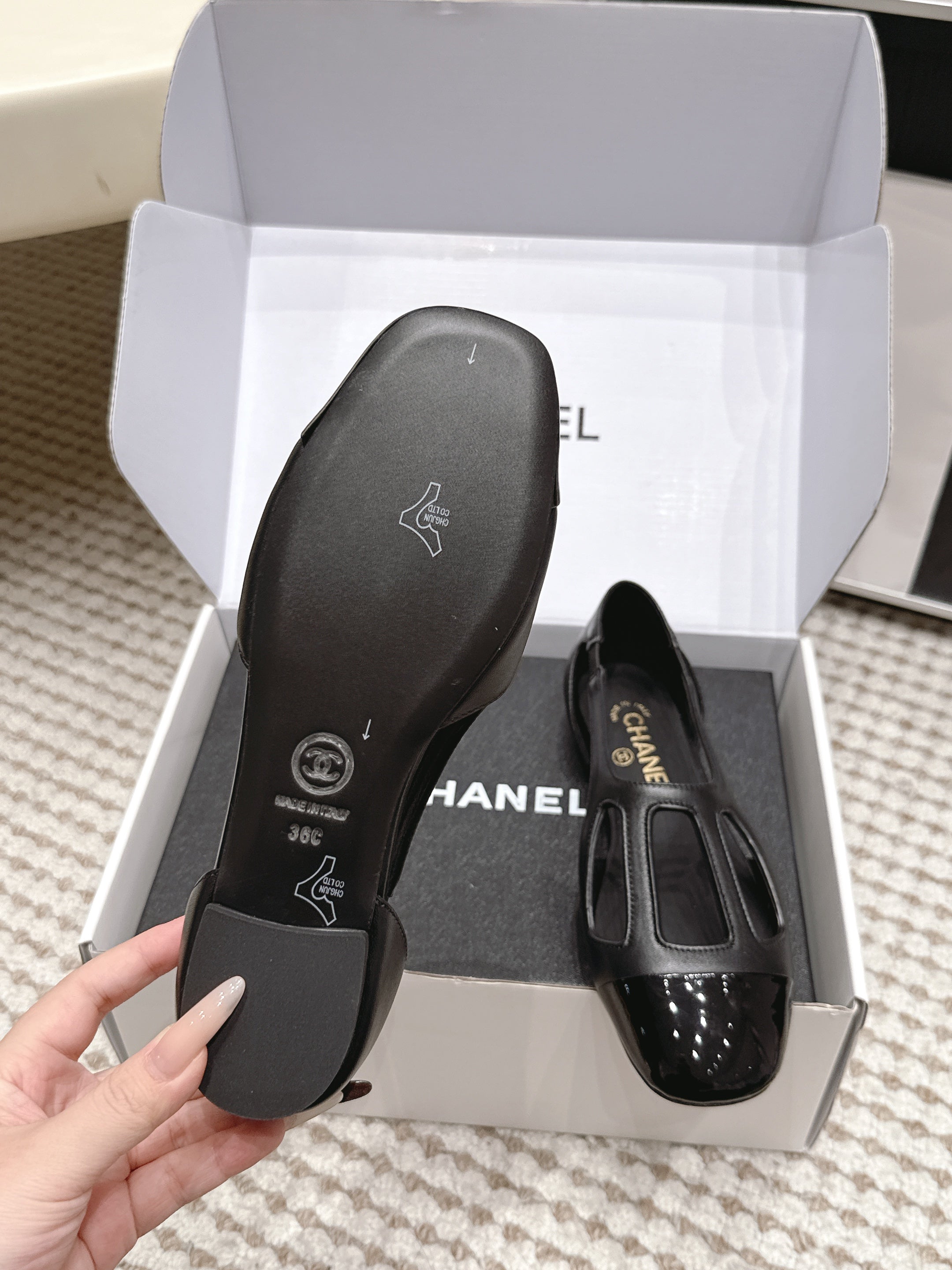 CHANEL 26S ROUND TOE MARY JANE FLATS IN BLACK CUTOUT CALFSKIN