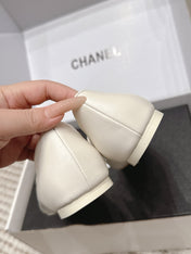 CHANEL 26S SQUARE TOE FLATS IN WHITE CALFSKIN WITH GOLD TONE CC LOGO