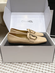 CHANEL 26S SQUARE TOE FLATS IN BEIGE CALFSKIN WITH GOLD TONE CC LOGO