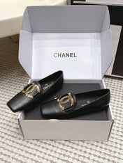CHANEL 26S SQUARE TOE FLATS IN BLACK CALFSKIN WITH GOLD TONE CC LOGO