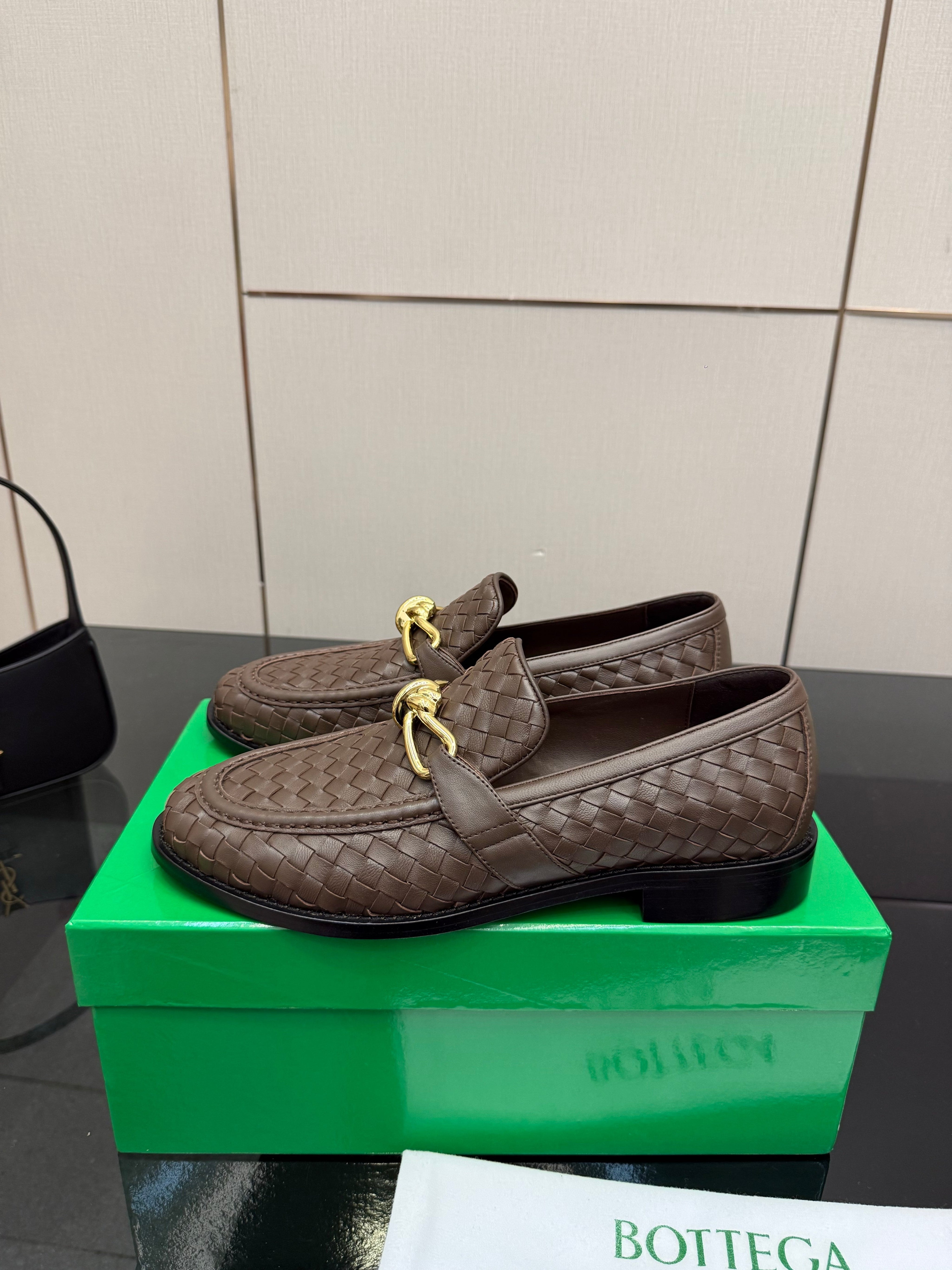 BOTTEGA VENETA 26S LOAFERS IN BROWN TECHNICAL WOVEN CALFSKIN STYLE 3