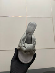 BOTTEGA VENETA 26S KNOT-STRAP HIGH-HEEL SANDALS IN DARK GREY LAMBSKIN
