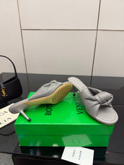 BOTTEGA VENETA 26S KNOT-STRAP HIGH-HEEL SANDALS IN DARK GREY LAMBSKIN