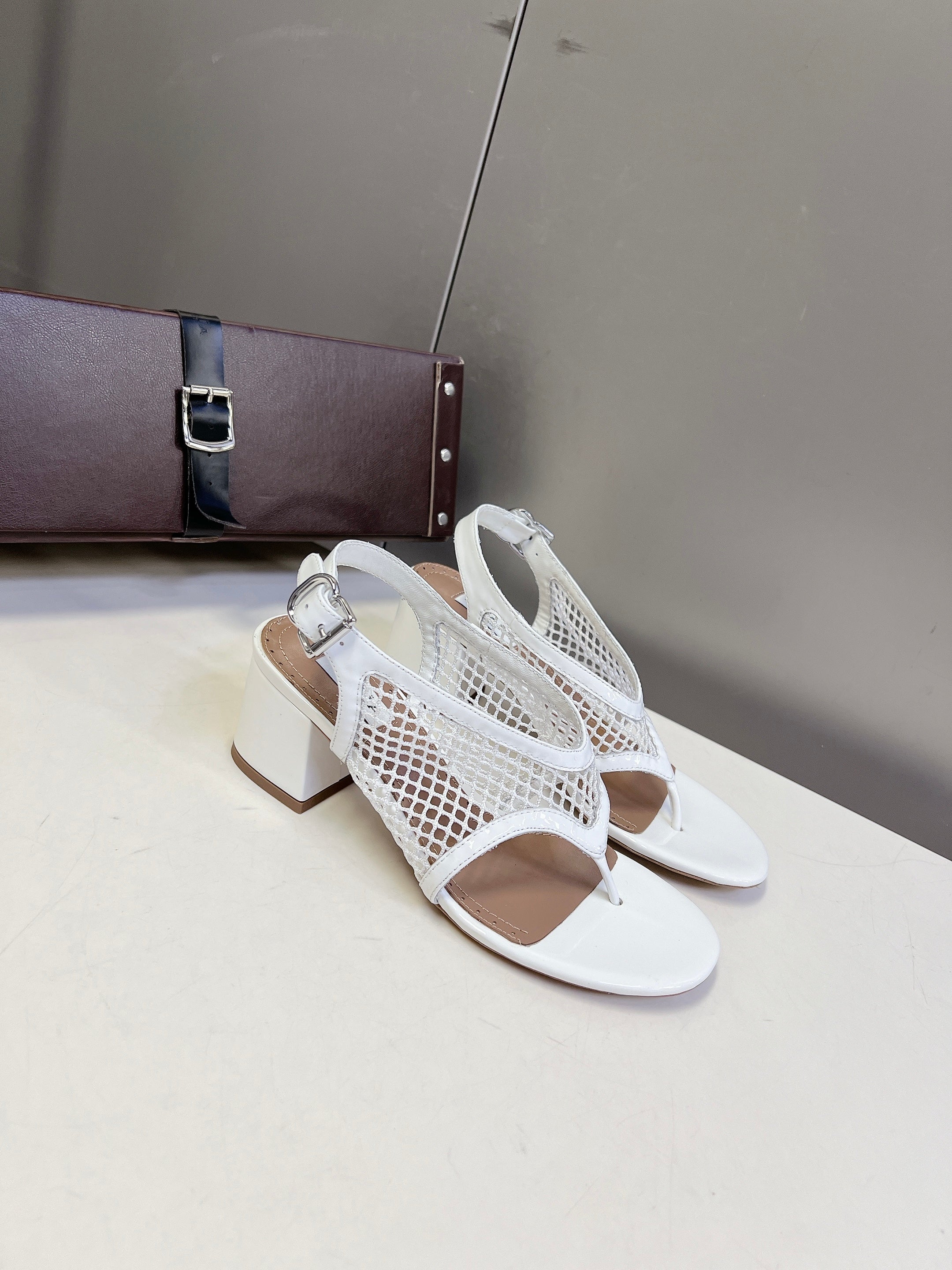 ALAIA 26S MESH THONG HEELS 55 MM IN WHITE PATENT CALFSKIN