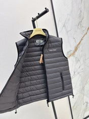 MIUMIU DOWN VEST 99400