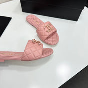 CHANEL 26S SLIDE SANDALS IN PINK QUILTED LEATHER