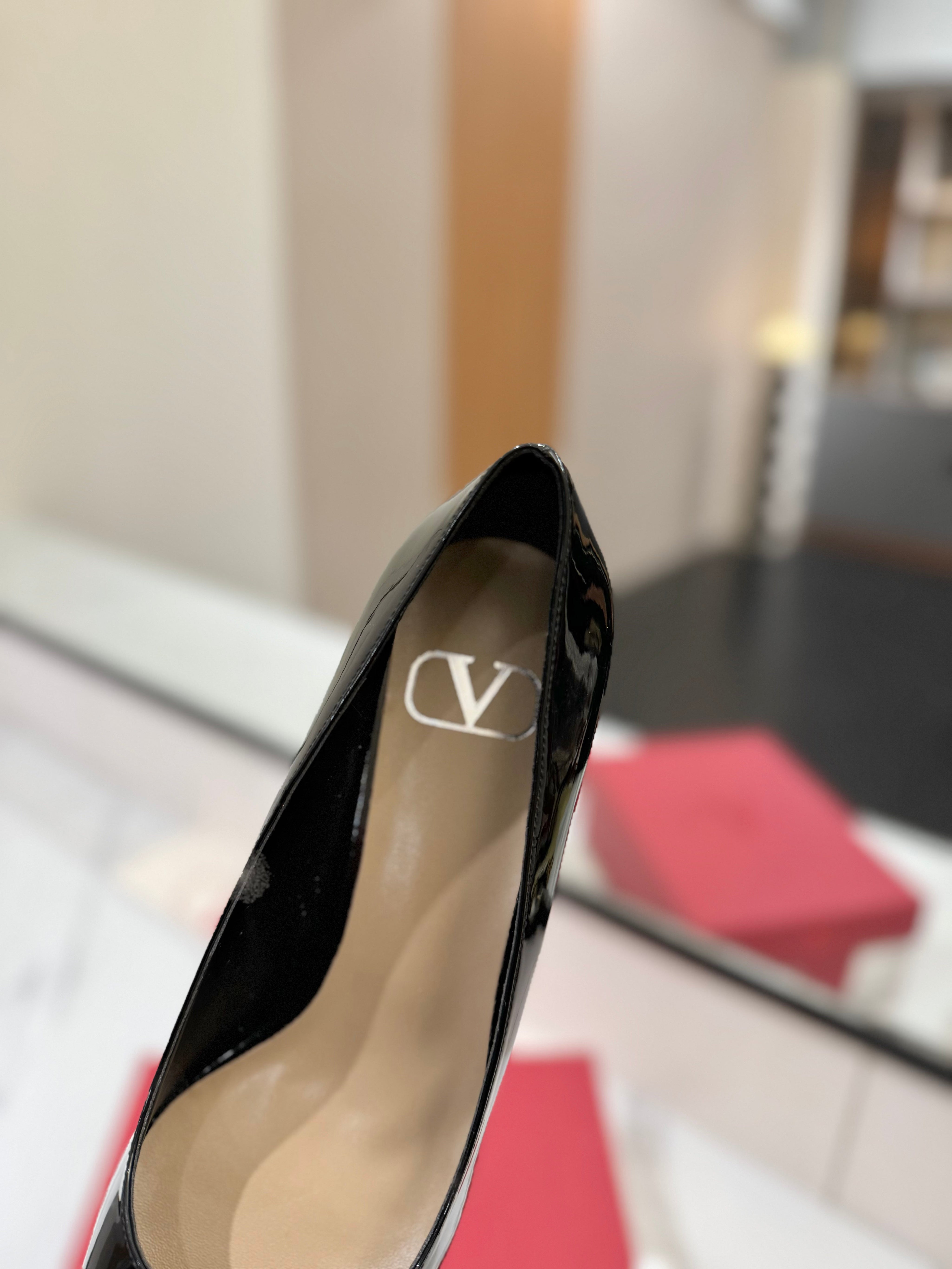 VALENTINO 26S HIGH HEELS 75 MM IN BLACK PATENT CALFSKIN