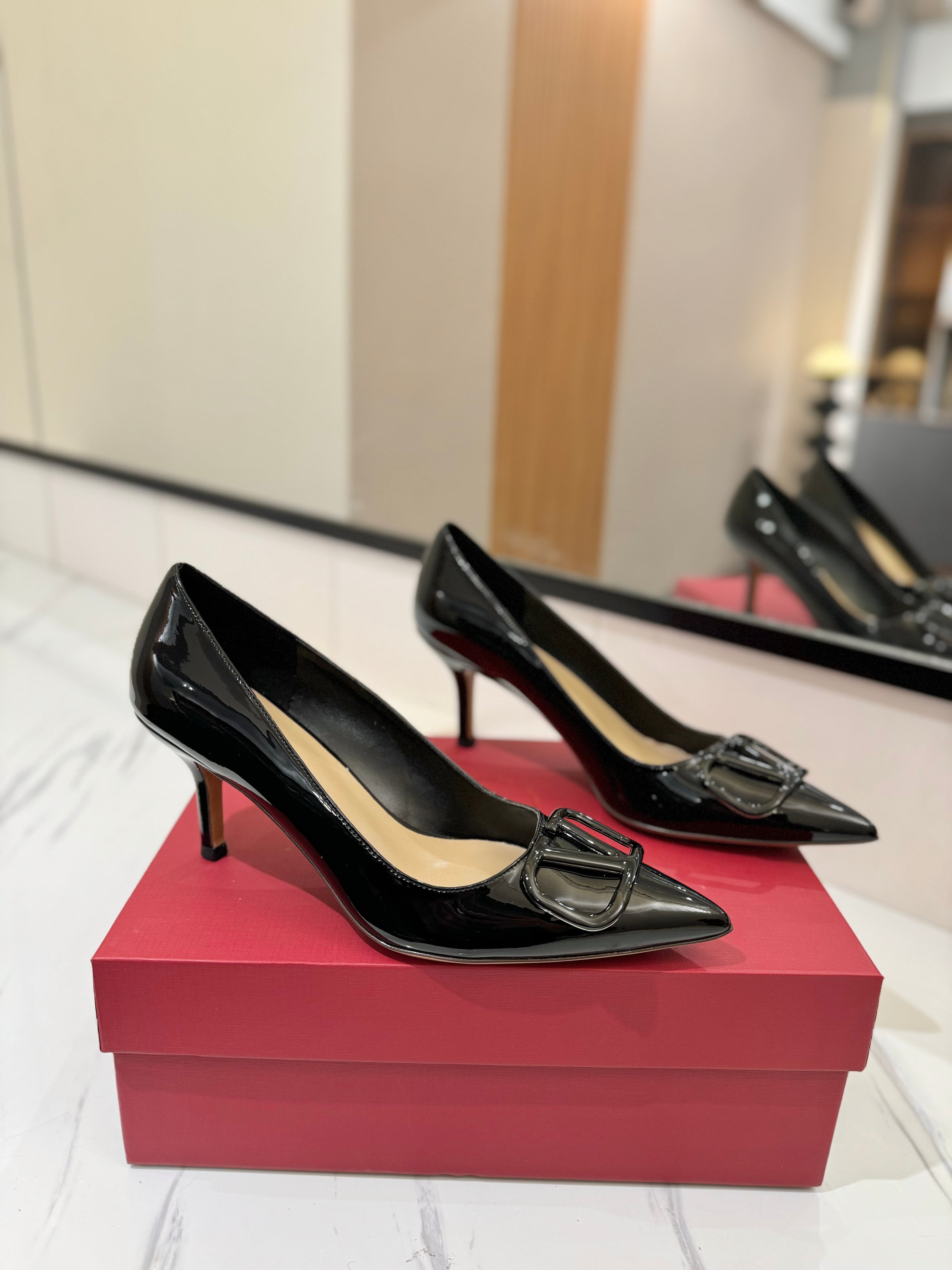 VALENTINO 26S HIGH HEELS 75 MM IN BLACK PATENT CALFSKIN