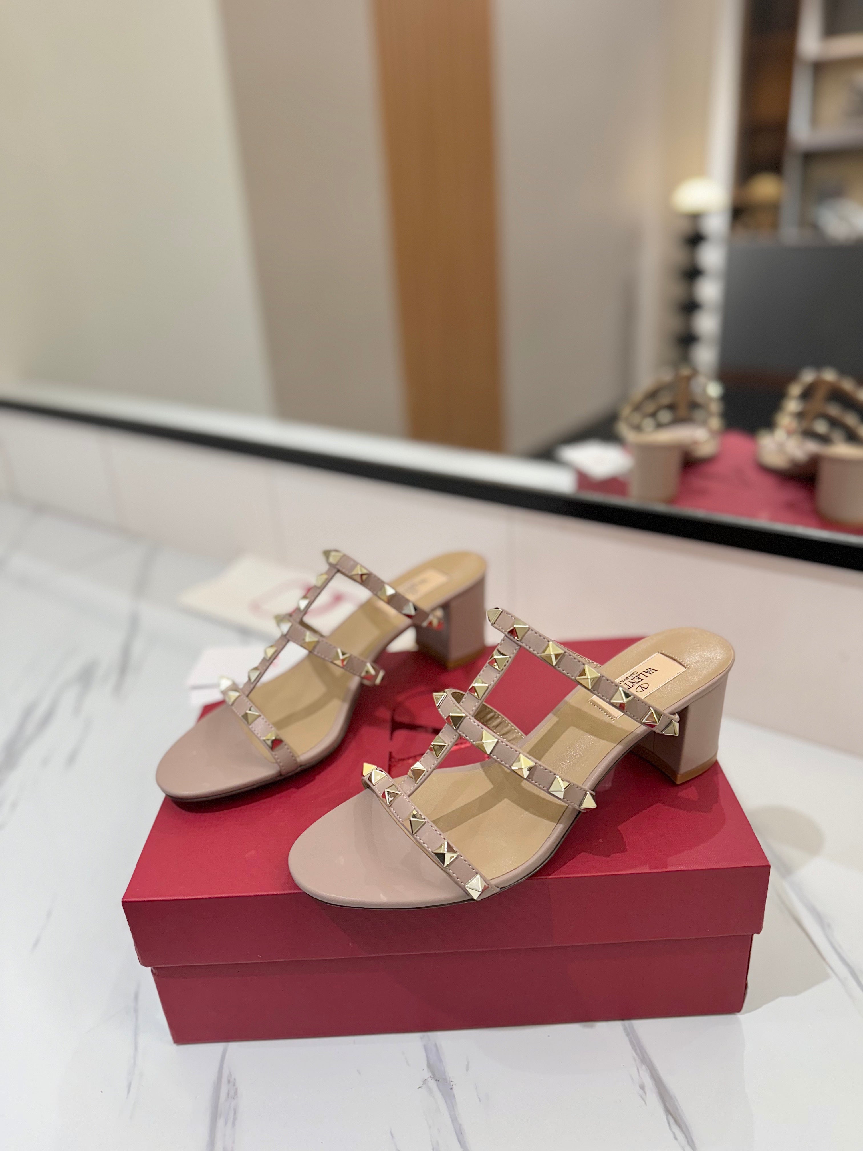 VALENTINO 26S HEELED SANDALS 60 MM IN NUDE CALFSKIN WITH GOLD STUDS