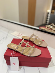 VALENTINO 26S SANDALS IN NUDE CALFSKIN WITH GOLD STUDS