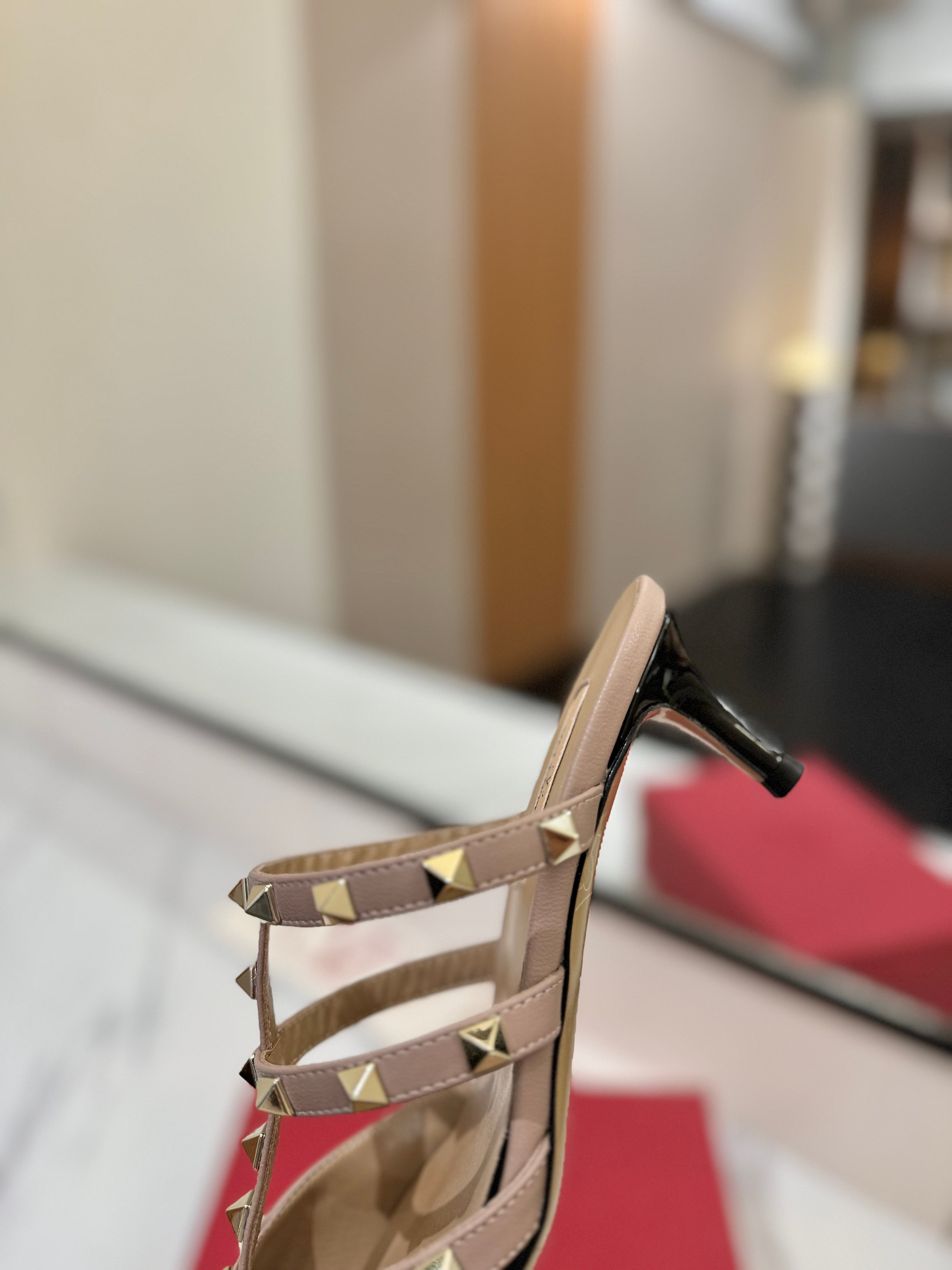VALENTINO 26S STUDDED HEELED MULES 50 MM IN BLACK PATENT CALFSKIN
