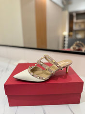 VALENTINO 26S STUDDED HEELED MULES 50 MM IN WHITE PATENT CALFSKIN