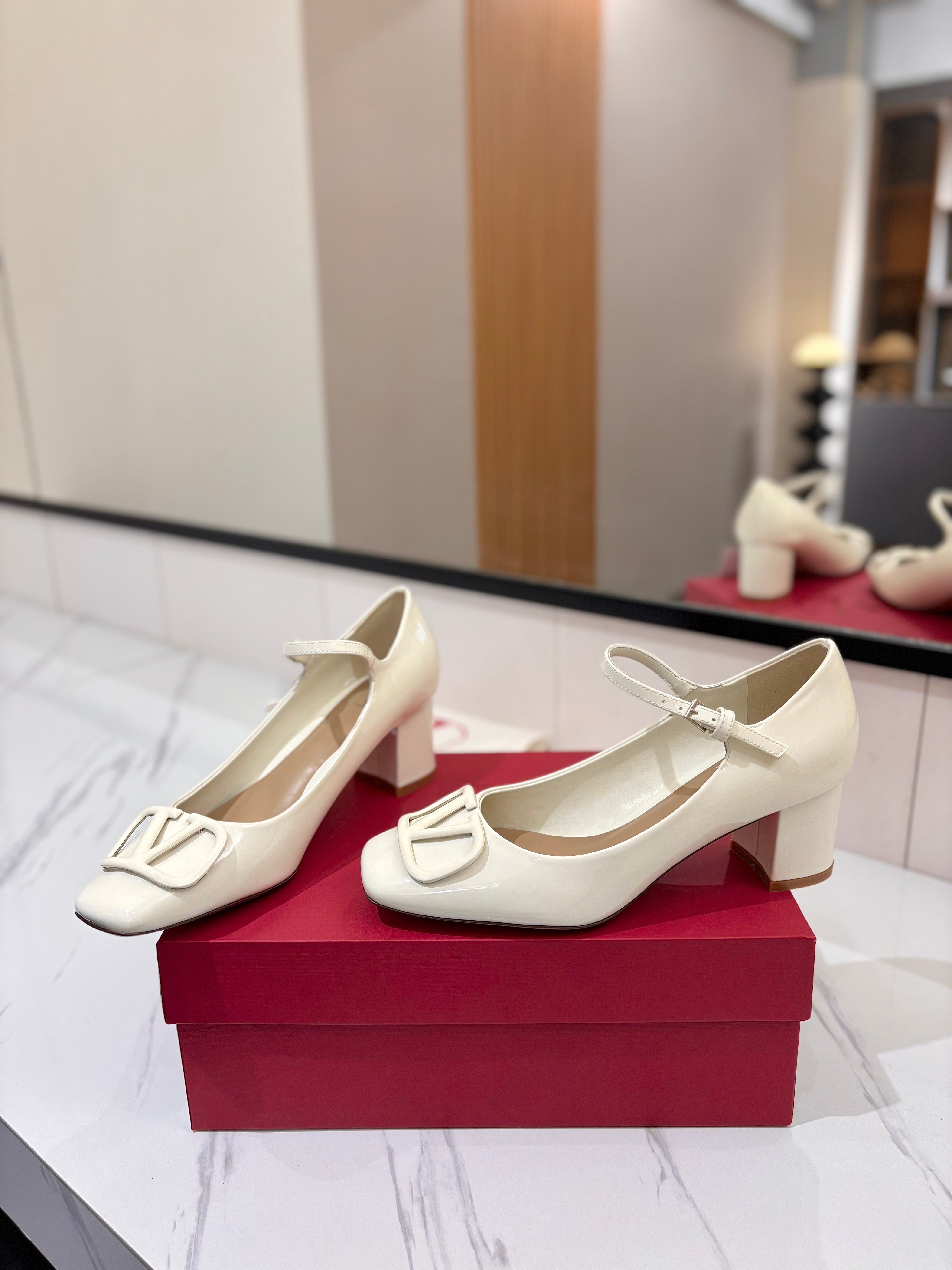 VALENTINO 26S MARY JANE HEELS 60 MM IN WHITE PATENT CALFSKIN