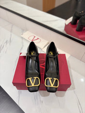 VALENTINO 26S MARY JANE HEELS 60 MM IN BLACK SMOOTH CALFSKIN WITH GOLD HARDWARE