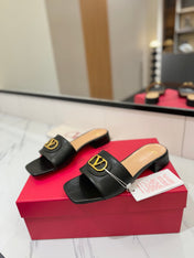 VALENTINO 26S SANDALS IN BLACK SMOOTH CALFSKIN WITH GOLD HARDWARE