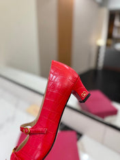 VLTN VLOGO SIGNATURE ROUND-TOE HEELS 25S IN RED LAMBSKIN SNAKE-EMBOSSED