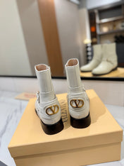 VALENTINO 25S PATTIE ANKLE BOOTS IN WHITE CALFSKIN WITH GOLD HARDWARE