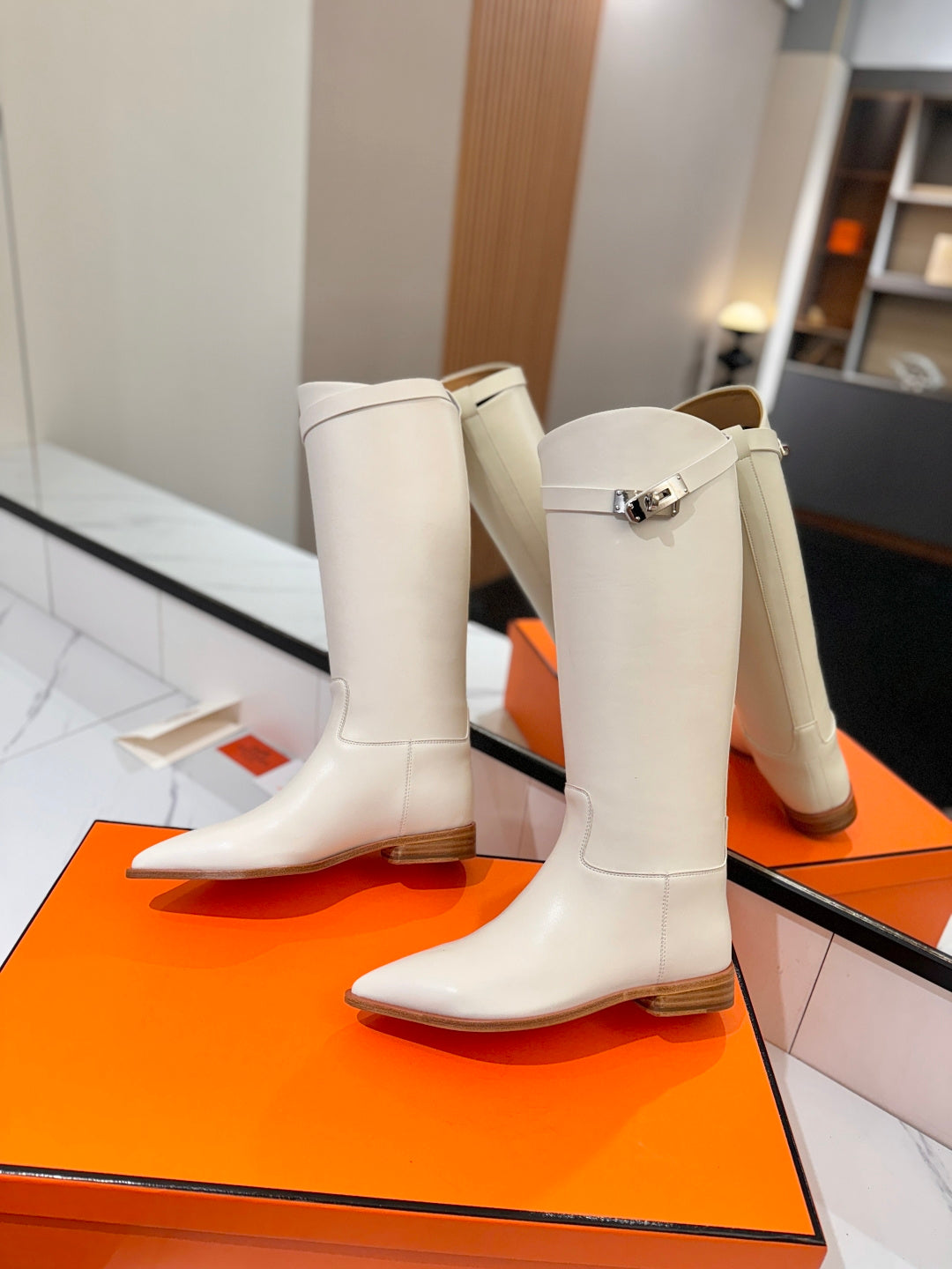HM 26S JUMPING BOOTS IN CREAM WHITE CALFSKIN