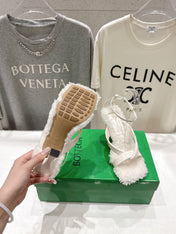 BOTTEGA VENETA 26S HIGH-HEEL SANDALS IN OFF WHITE LAMBSKIN AND SHEARLING