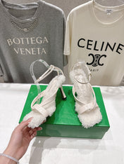 BOTTEGA VENETA 26S HIGH-HEEL SANDALS IN OFF WHITE LAMBSKIN AND SHEARLING