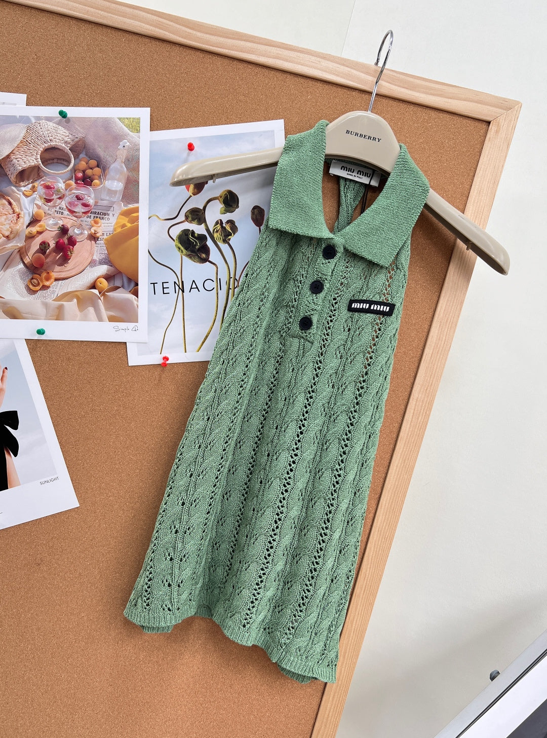 MIUMIU 26S SLEEVELESS KNIT COLLARED TOP STYLE 1105