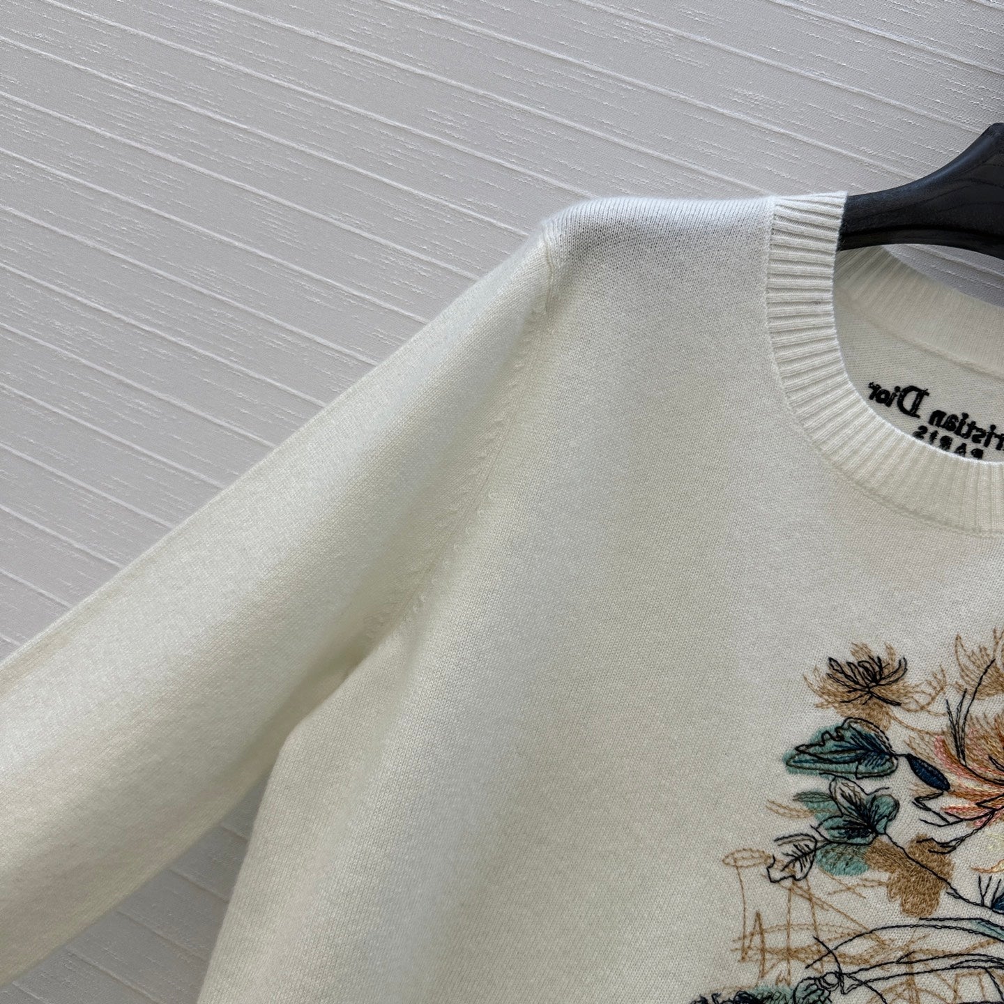 DIOR CASHMERE SWEATER WITH FLORAL EMBROIDERY 276200