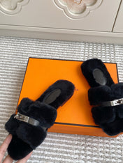 HM 25S ECLAIR SANDAL IN BLACK SHEARLING WITH SILVER HARDWARE