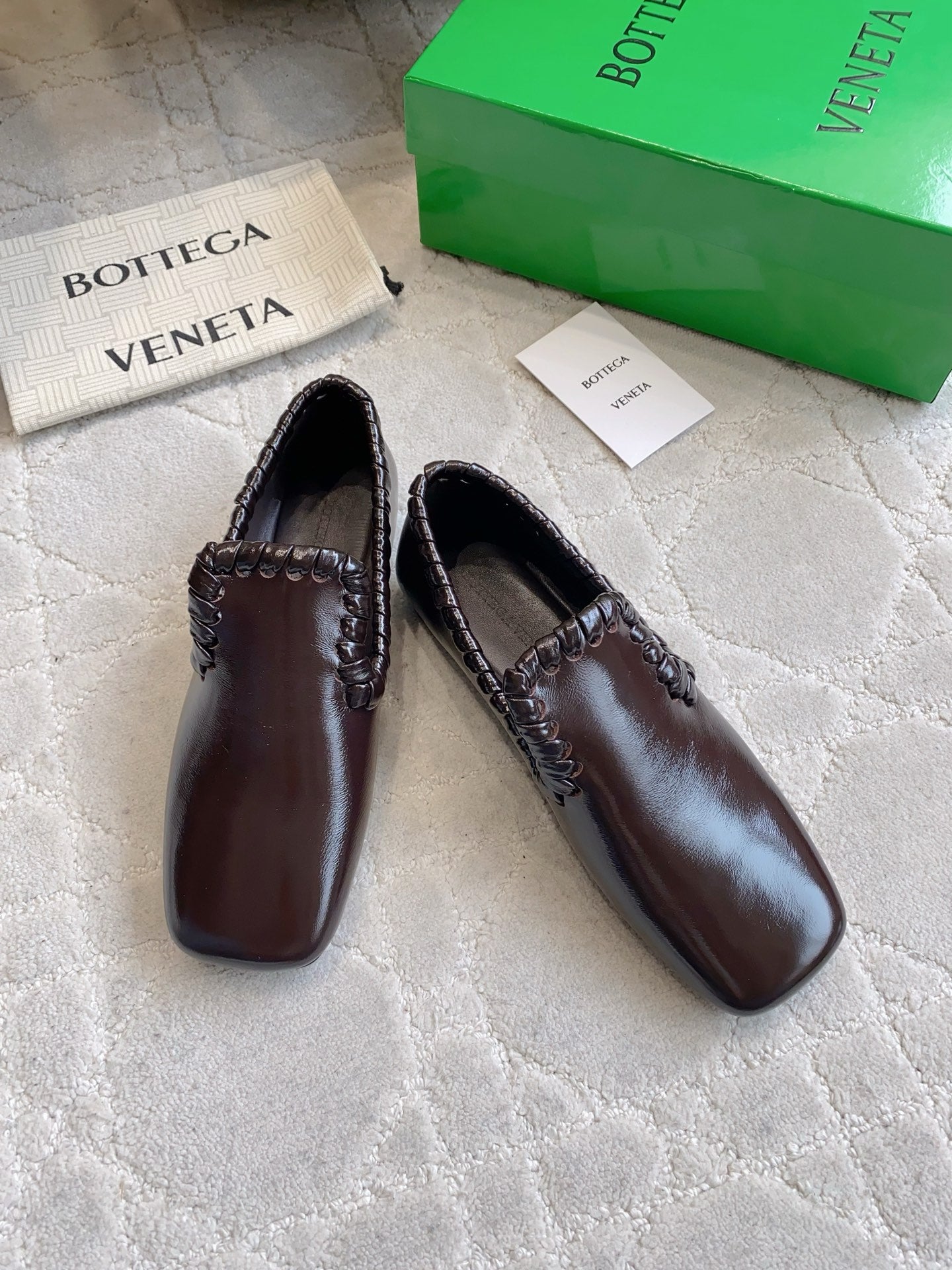 BOTTEGA VENETA 26S SABATO LOAFERS IN DARK BROWN CALFSKIN