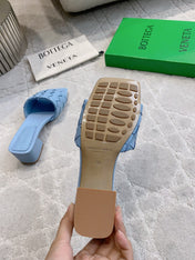 BOTTEGA VENETA 26S SQUARE-TOE HIGH-HEEL SANDALS 50 MM IN BLUE LAMBSKIN