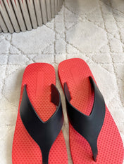 THE ROW 26S THONG SANDALS IN RED RUBBER WITH BLACK STRAPS CALFSKIN