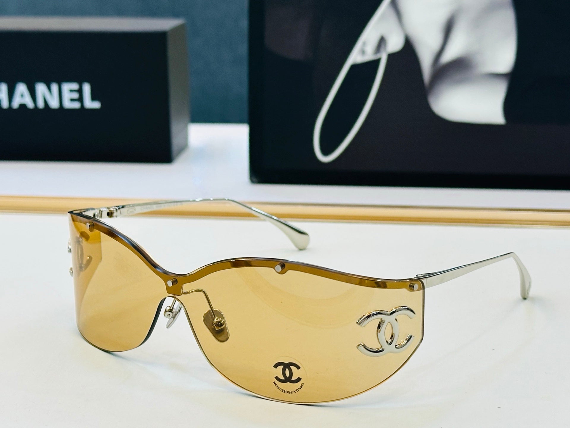 CHANEL 26S SHIELD FRAME IN ACETATE 401768