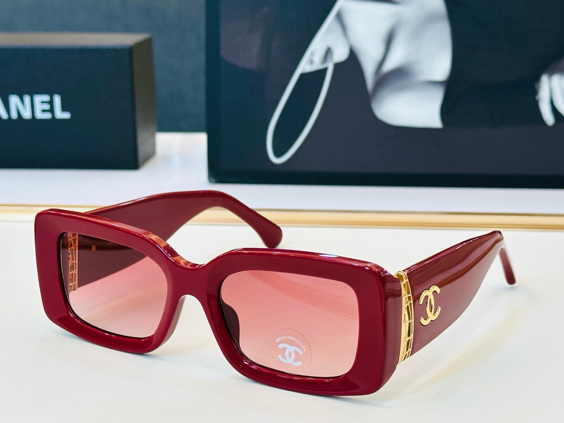 CHANEL 26S SOVERSIZED RECTANGULAR SUNGLASSES WITH BLACK FRAMES IN ACETATE 408100