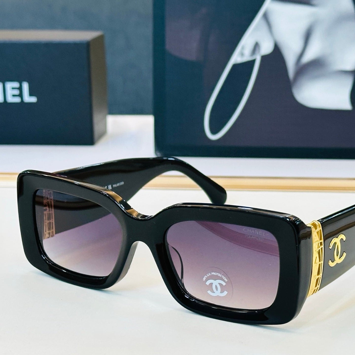 CHANEL 26S SOVERSIZED RECTANGULAR SUNGLASSES WITH BLACK FRAMES IN ACETATE 408100