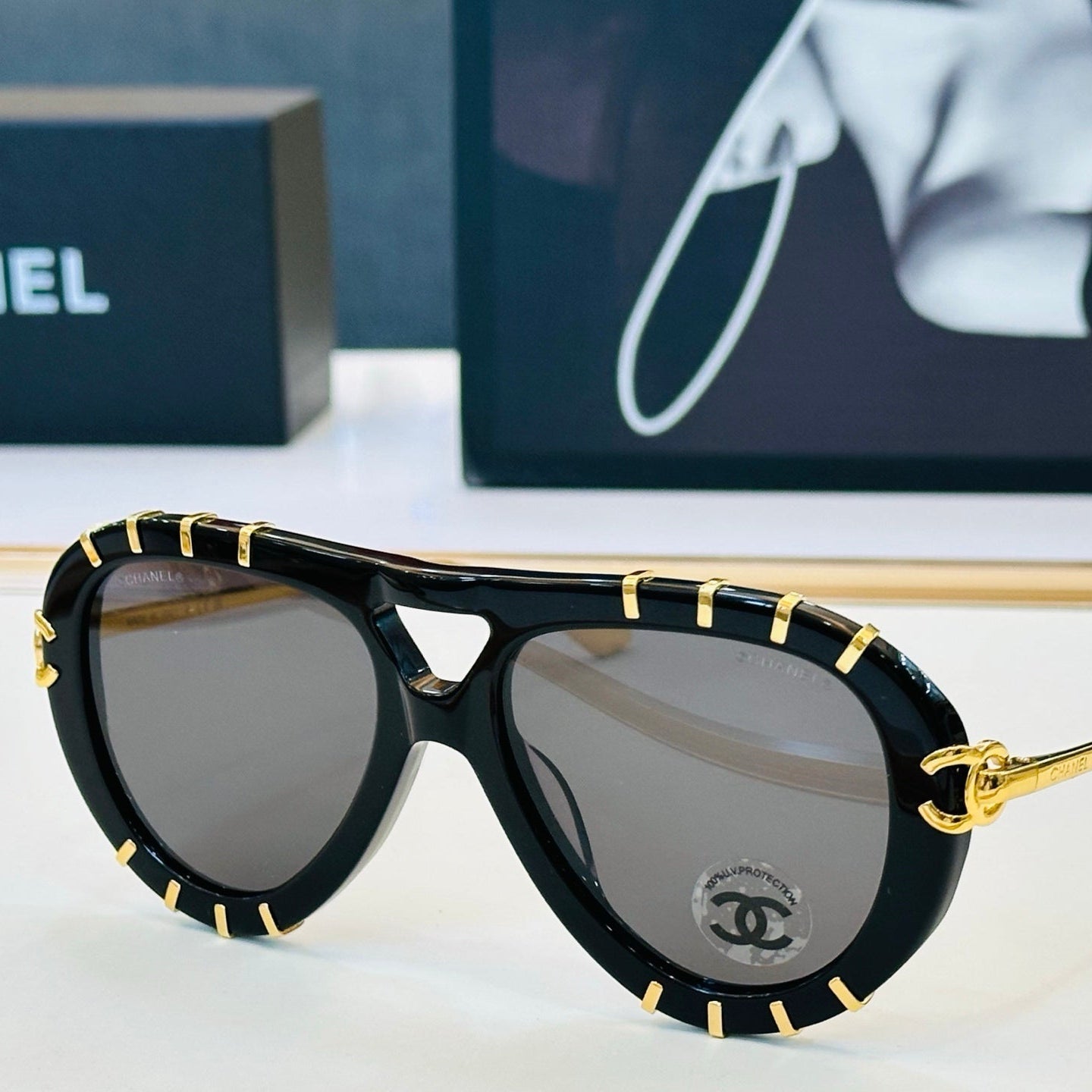CHANEL 26S AVIATOR SUNGLASSES IN METAL FRAME 408107