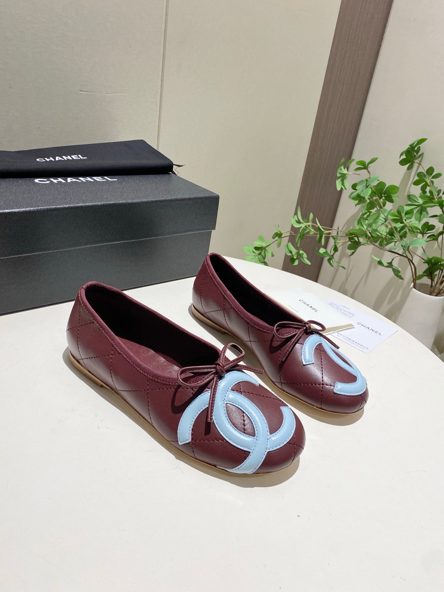 CHANEL 26S FLATS IN DARK RED LAMBSKIN WITH BOW