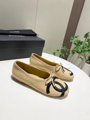 CHANEL 26S FLATS IN BEIGE LAMBSKIN WITH BOW