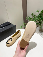 CHANEL 26S FLATS IN BEIGE LAMBSKIN WITH BOW