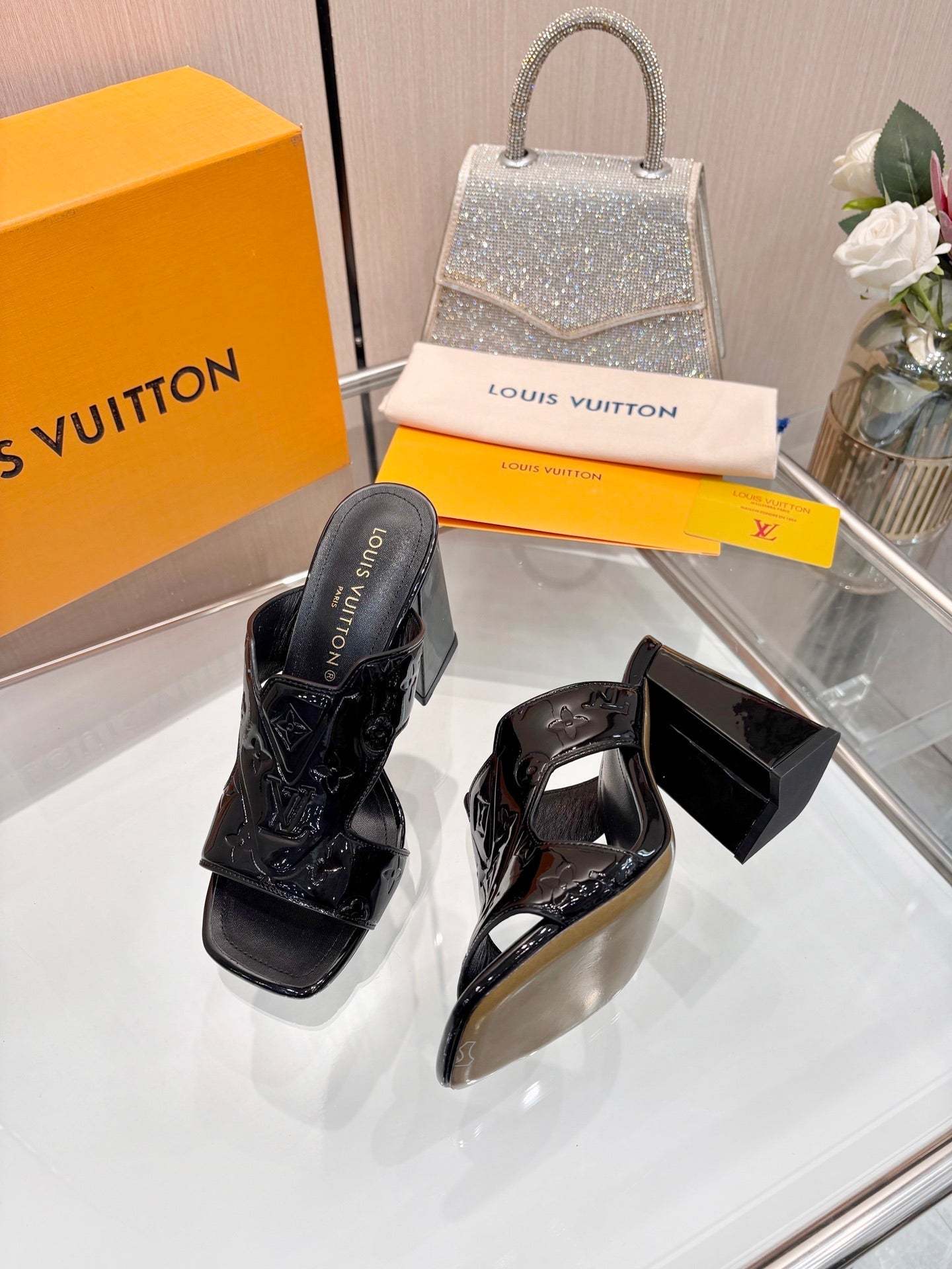 LV 26S HIGH-HEELED SANDALS 90 MM BLACK SHINY CALFSKIN