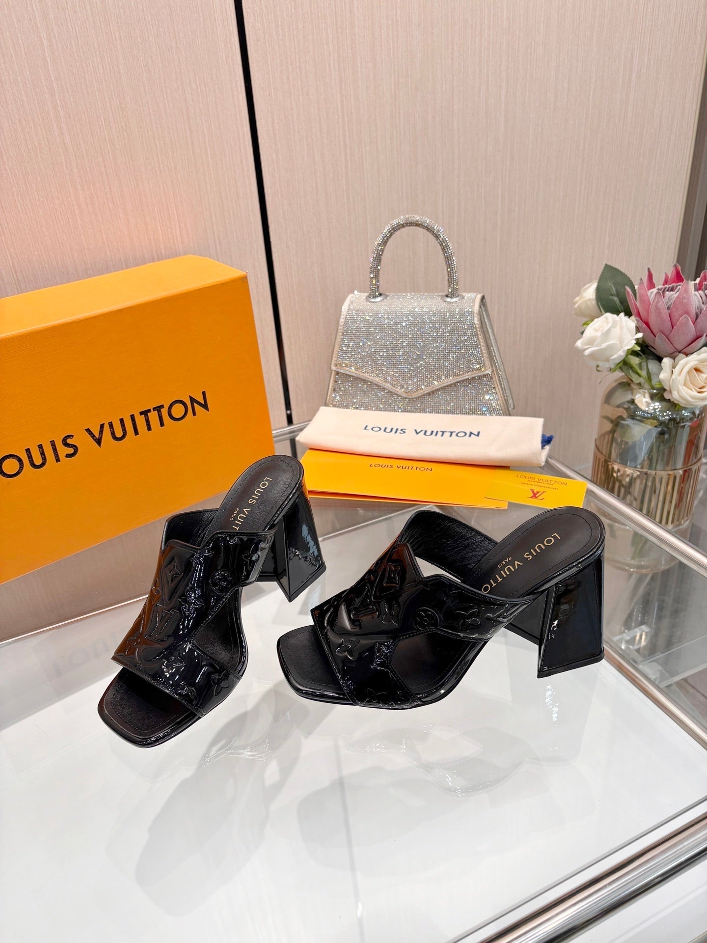 LV 26S HIGH-HEELED SANDALS 90 MM BLACK SHINY CALFSKIN