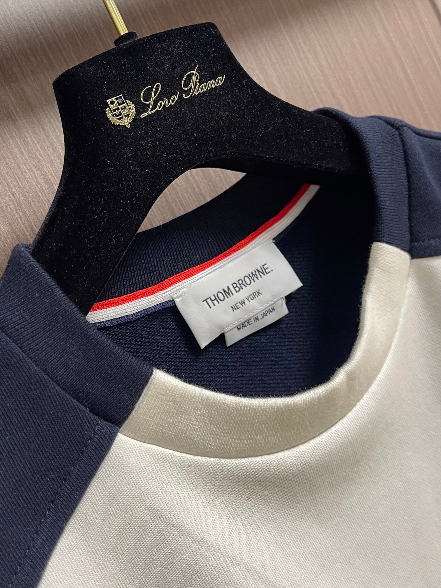 THOM 26S SWEATSHIRT 411