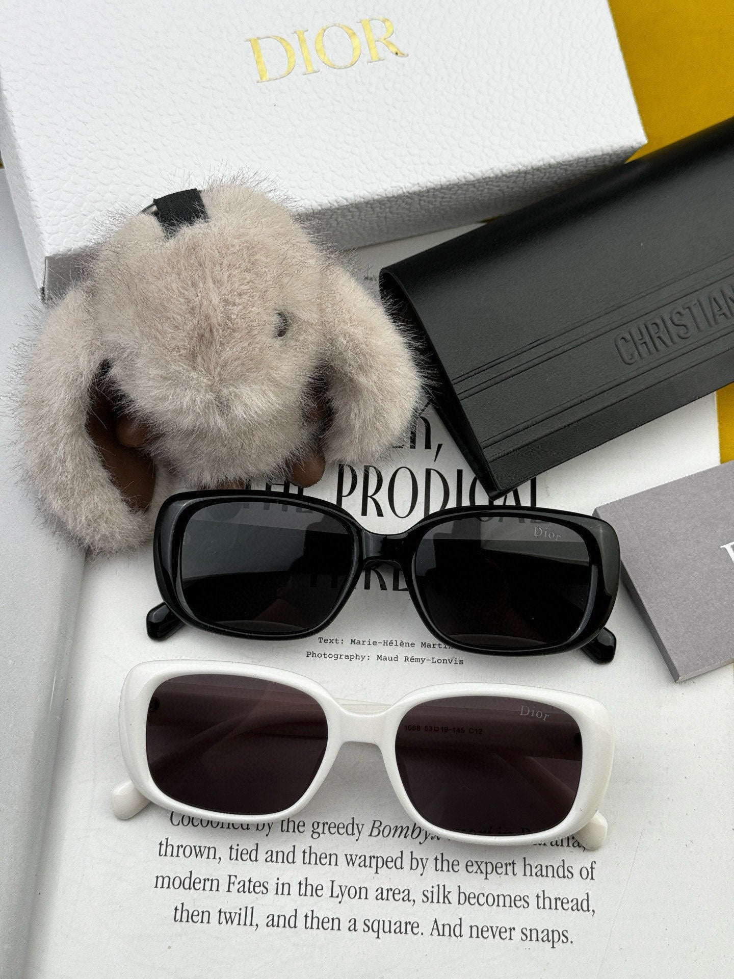 MONTAIGNE SUNGLASS D8106 IN ACETATE