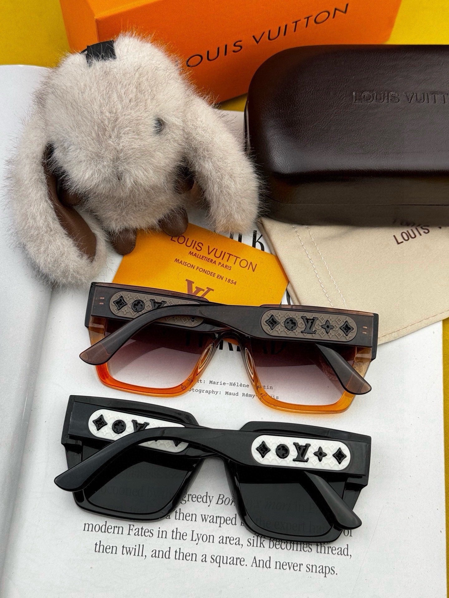 CHANEL 26S SQUARE FRAMES IN ACETATE 400017