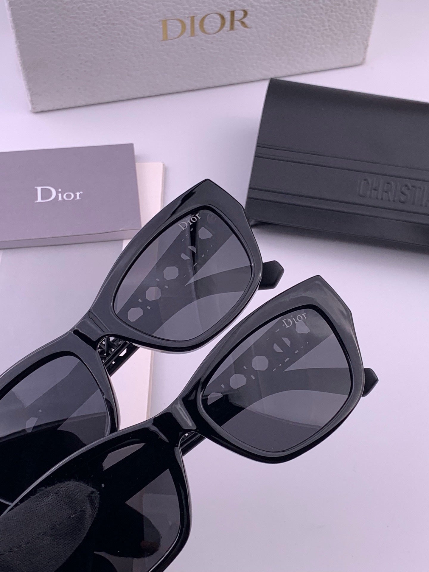 DIOR 26S BUTTERFLY FRAME IN ACETATE 403042