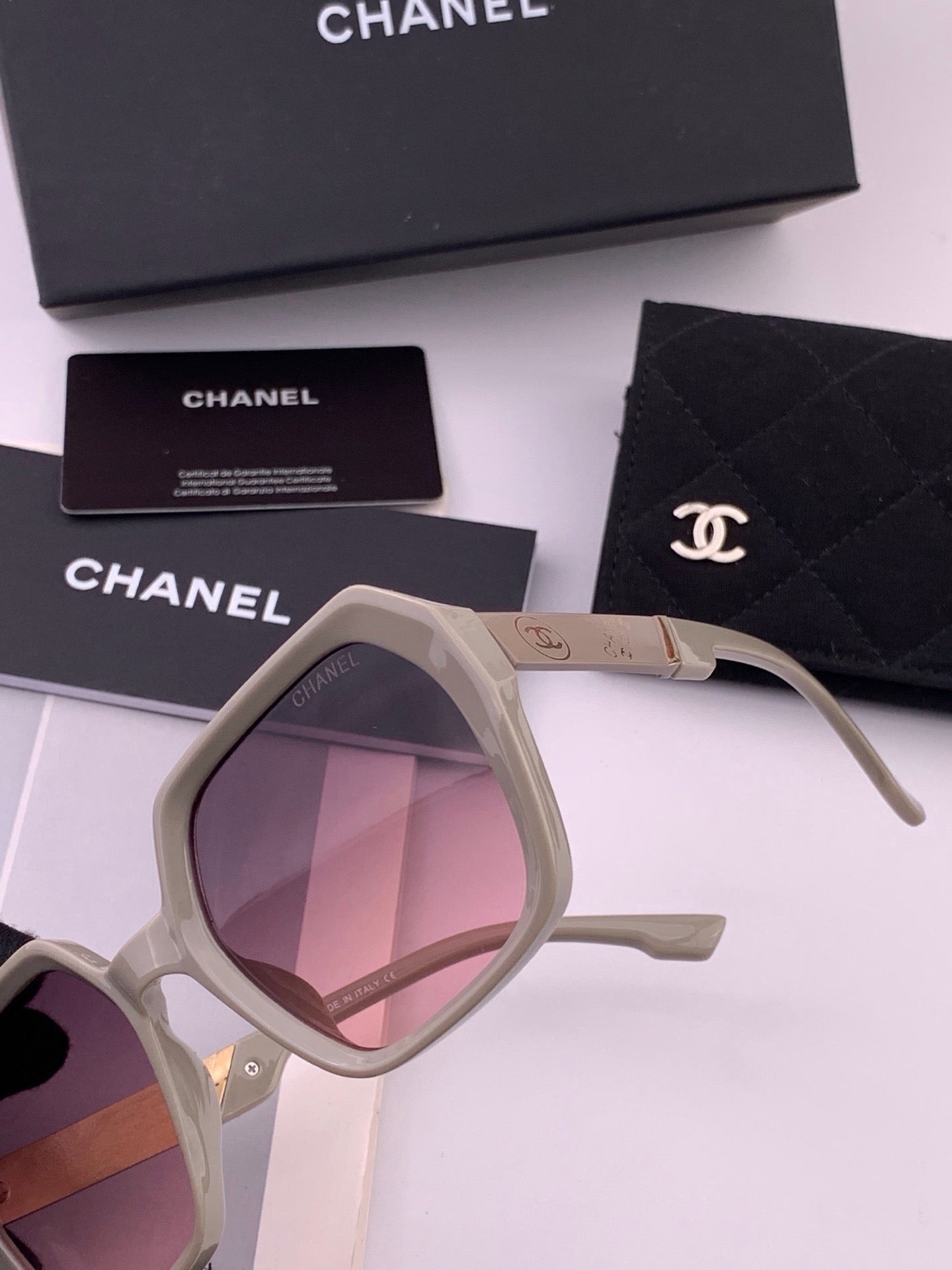 CHANEL 26S OVERSIZED ROUND SQUARE SUNGLASSES IN ACETATE 408293